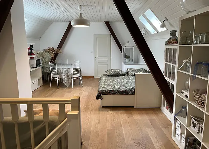Etage Entier Prive, 45M2 Chez Regine