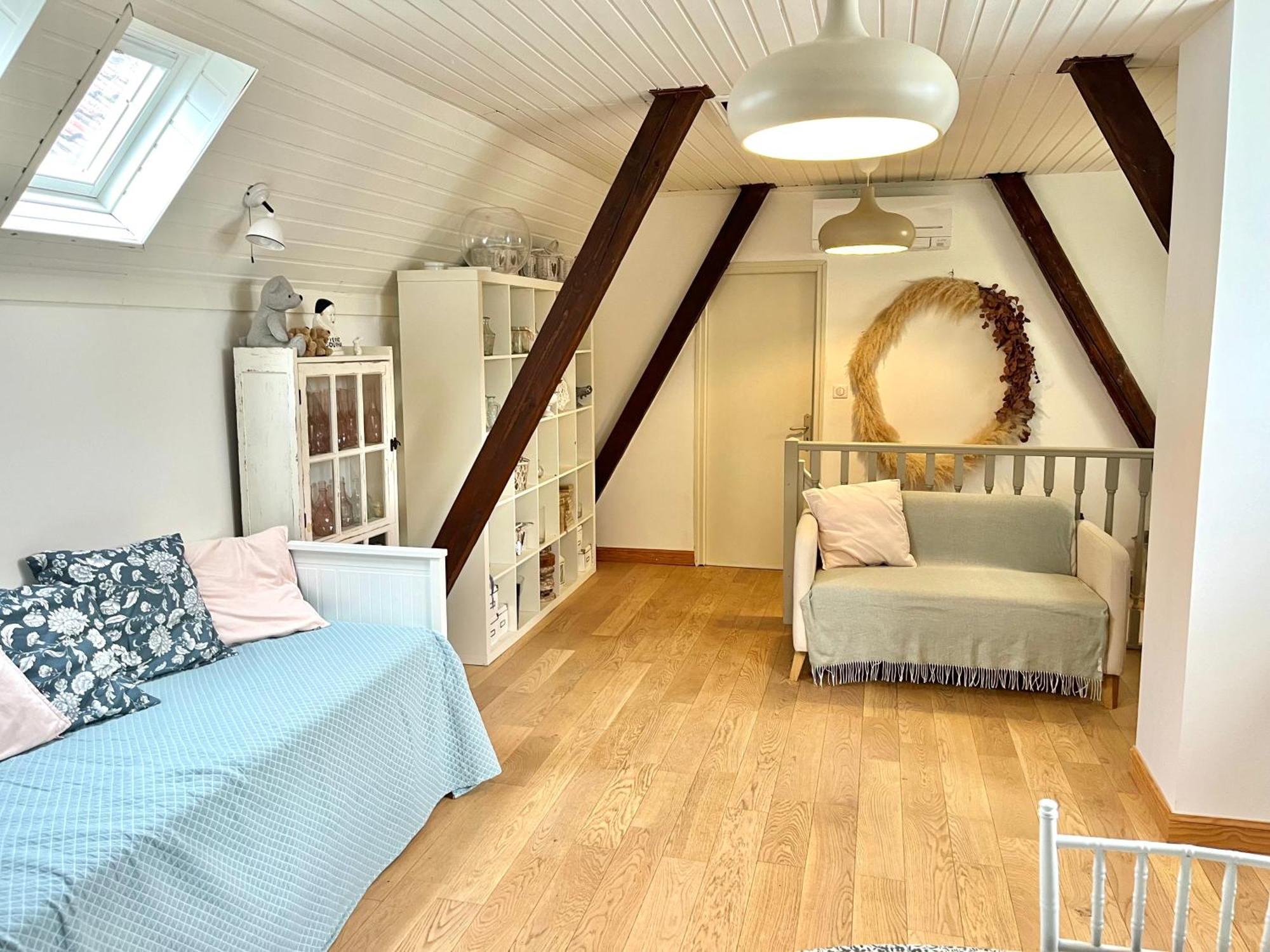 Etage Entier Prive, 45m2 Chez Regine